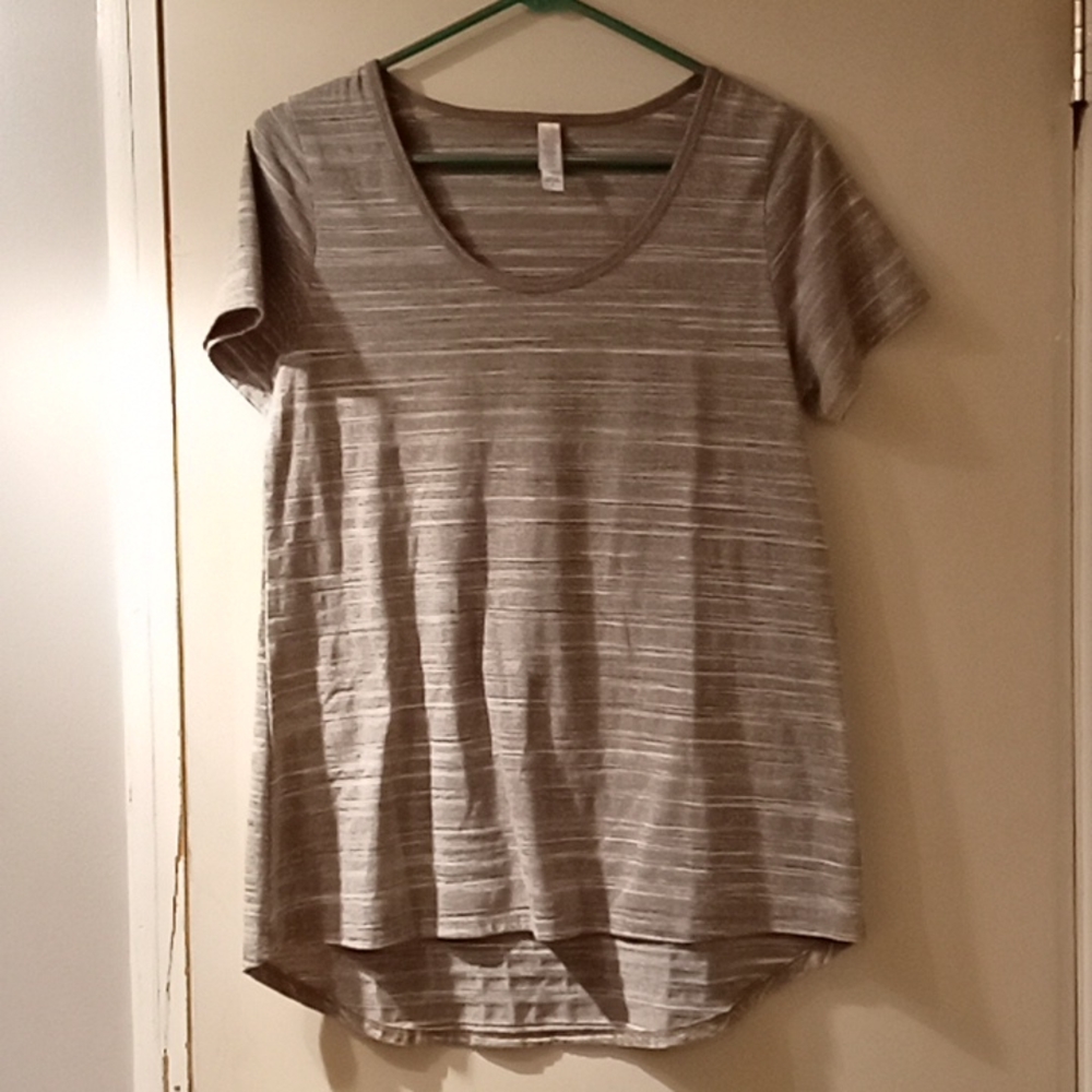 LuLaRoe Gray Tee Shirt Size Small